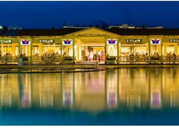 Mirage Bay & Aqua Park 4* Gurdaka