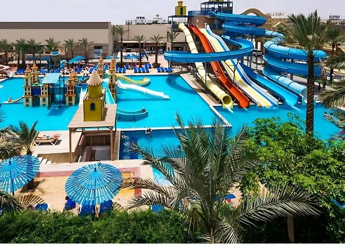 Mirage Bay & Aqua Park Szálloda 4*